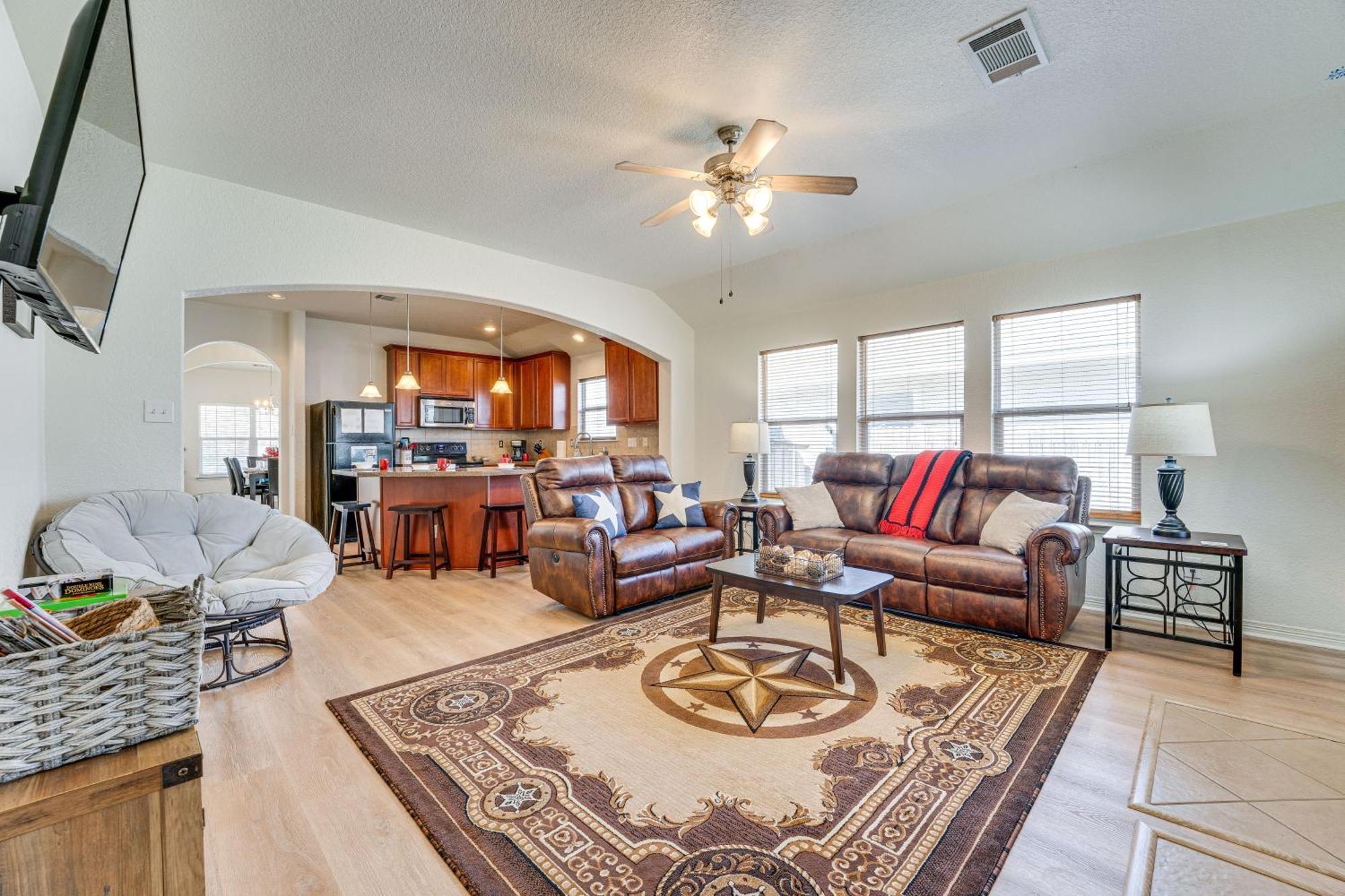 San Antonio Home With Game Room, 9 Mi To Seaworld! Eksteriør billede