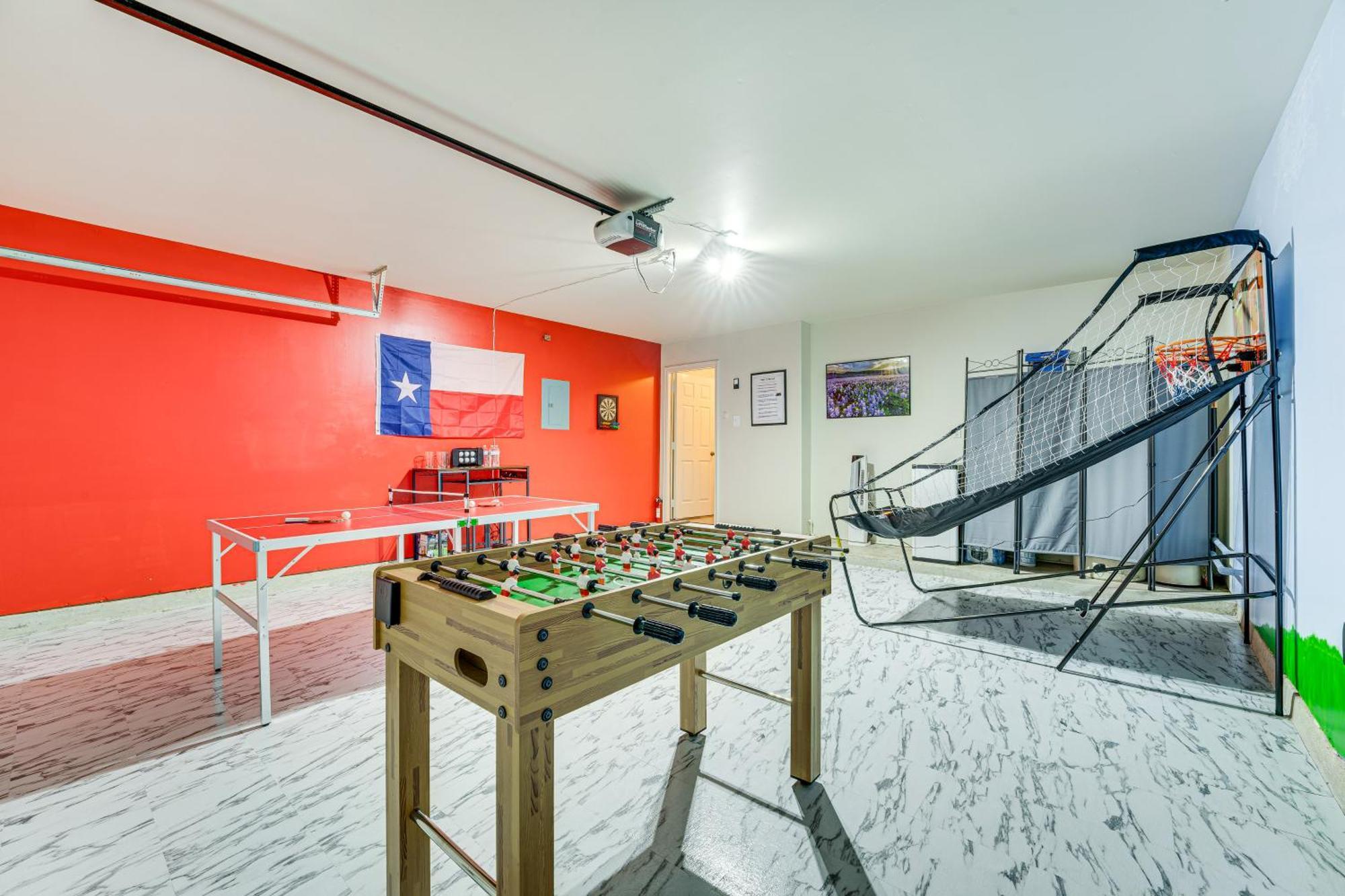 San Antonio Home With Game Room, 9 Mi To Seaworld! Eksteriør billede