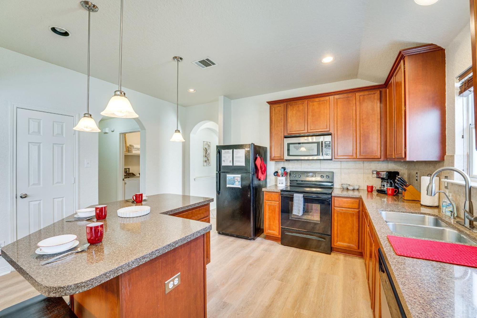 San Antonio Home With Game Room, 9 Mi To Seaworld! Eksteriør billede