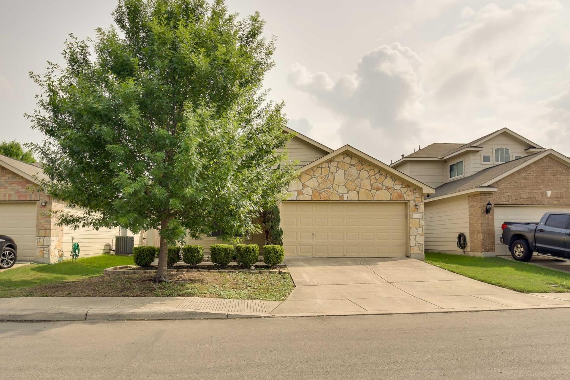 San Antonio Home With Game Room, 9 Mi To Seaworld! Eksteriør billede